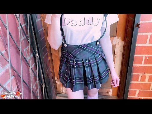❤️ Skolejente suger pikken hennes dypt og knuller i stedet for klasser. ❤️ Pornovideo hos oss ❌️❤