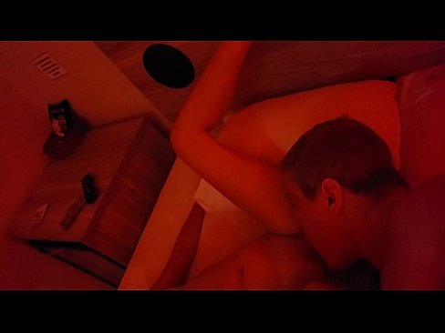 ❤️ Slikker den våte fitta mi. ❤️ Pornovideo hos oss ❌️❤