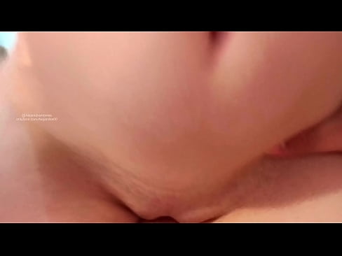 ❤️ Sover på rommet til søsteren min og det var slik jeg våknet ❤️ Pornovideo hos oss ❌️❤