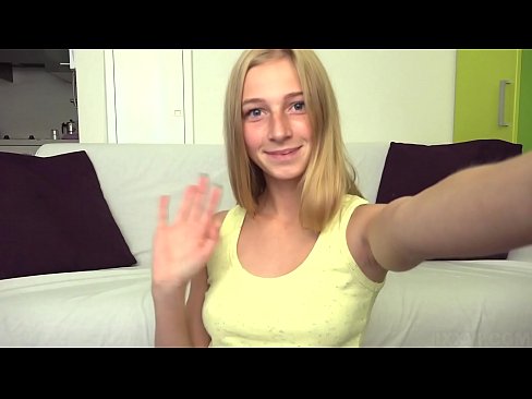 ❤️ Når jeg kjeder meg onanerer jeg dovent den rosa fitten min ❤️ Pornovideo hos oss ❌️❤